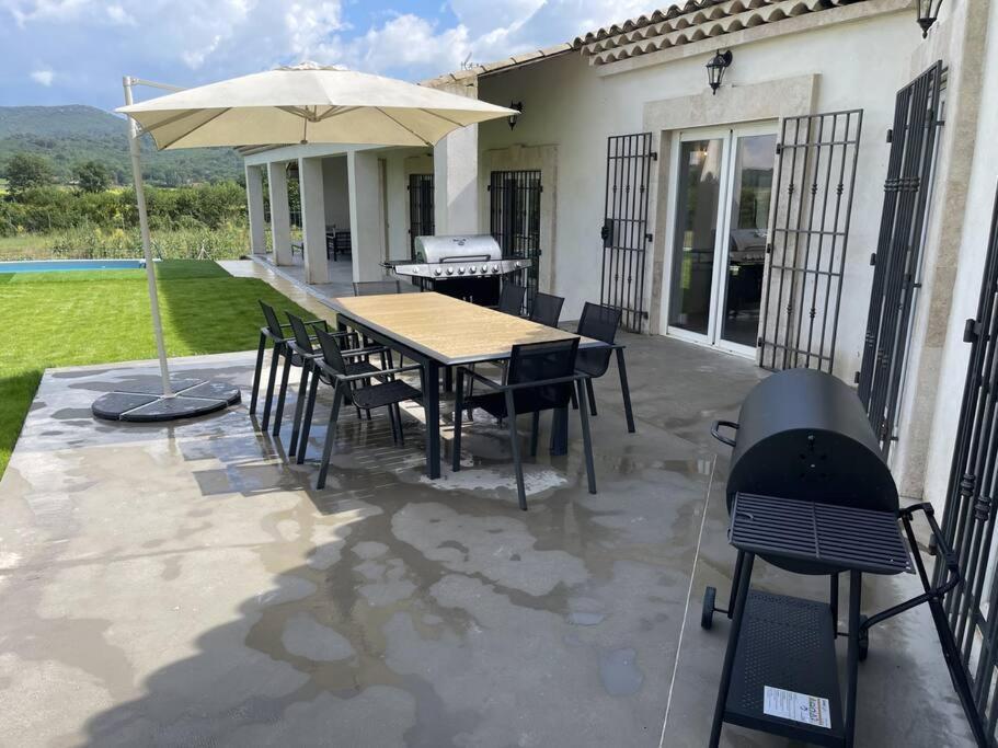 Villa Rians Rians  Exteriér fotografie